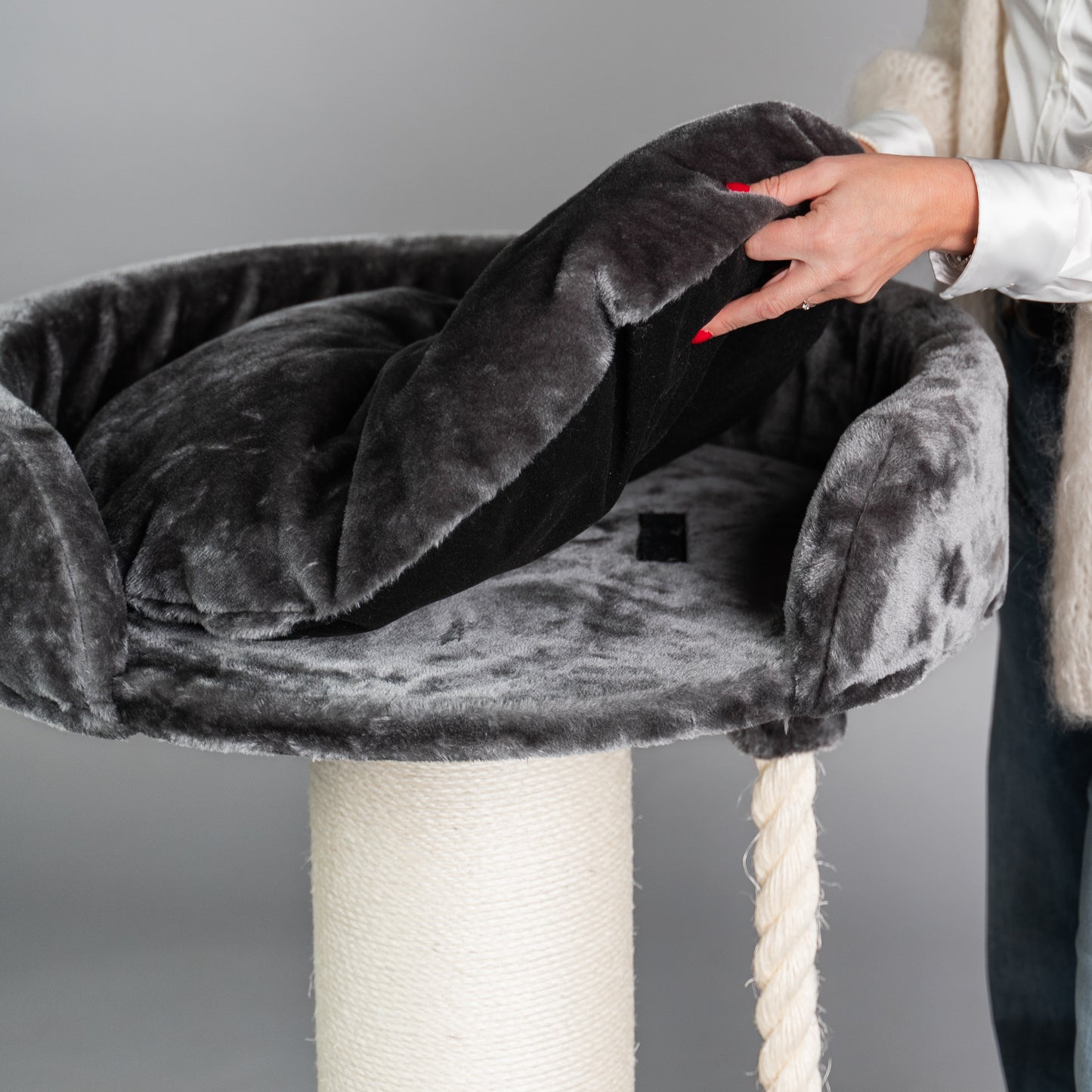 Cat Tree Chartreux (Dark Grey)