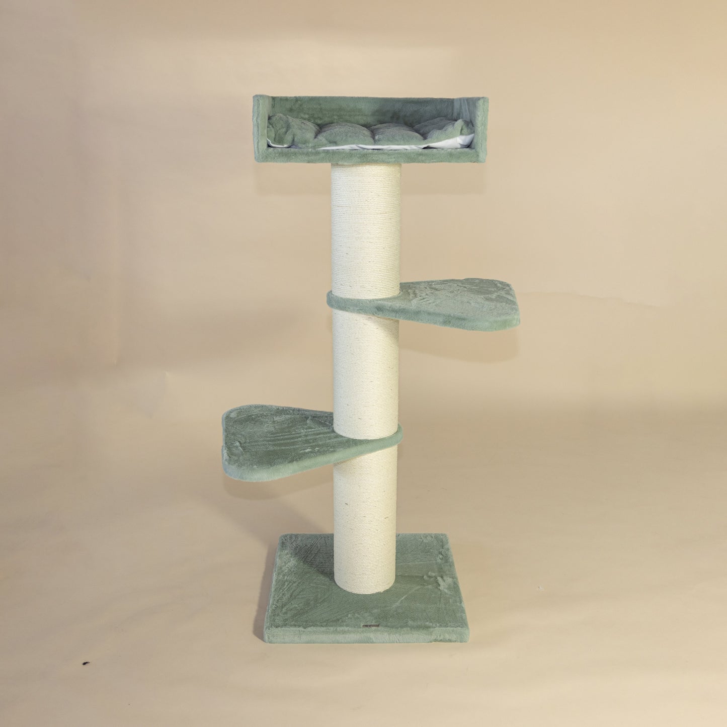 Cat Tree Royalty (Pistachio Teddy)