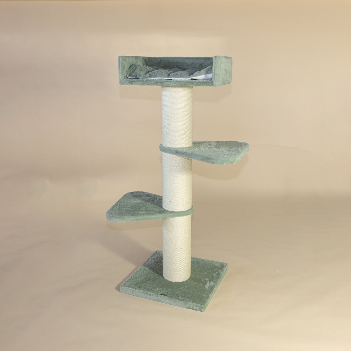 Cat Tree Royalty (Pistachio Teddy)