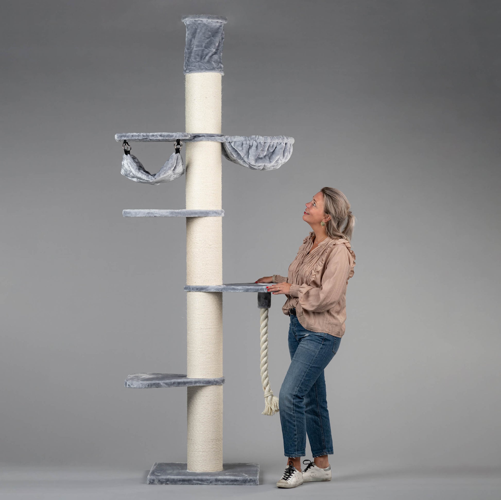 Krabpaal Maine Coon Tower Crown (Lichtgrijs)