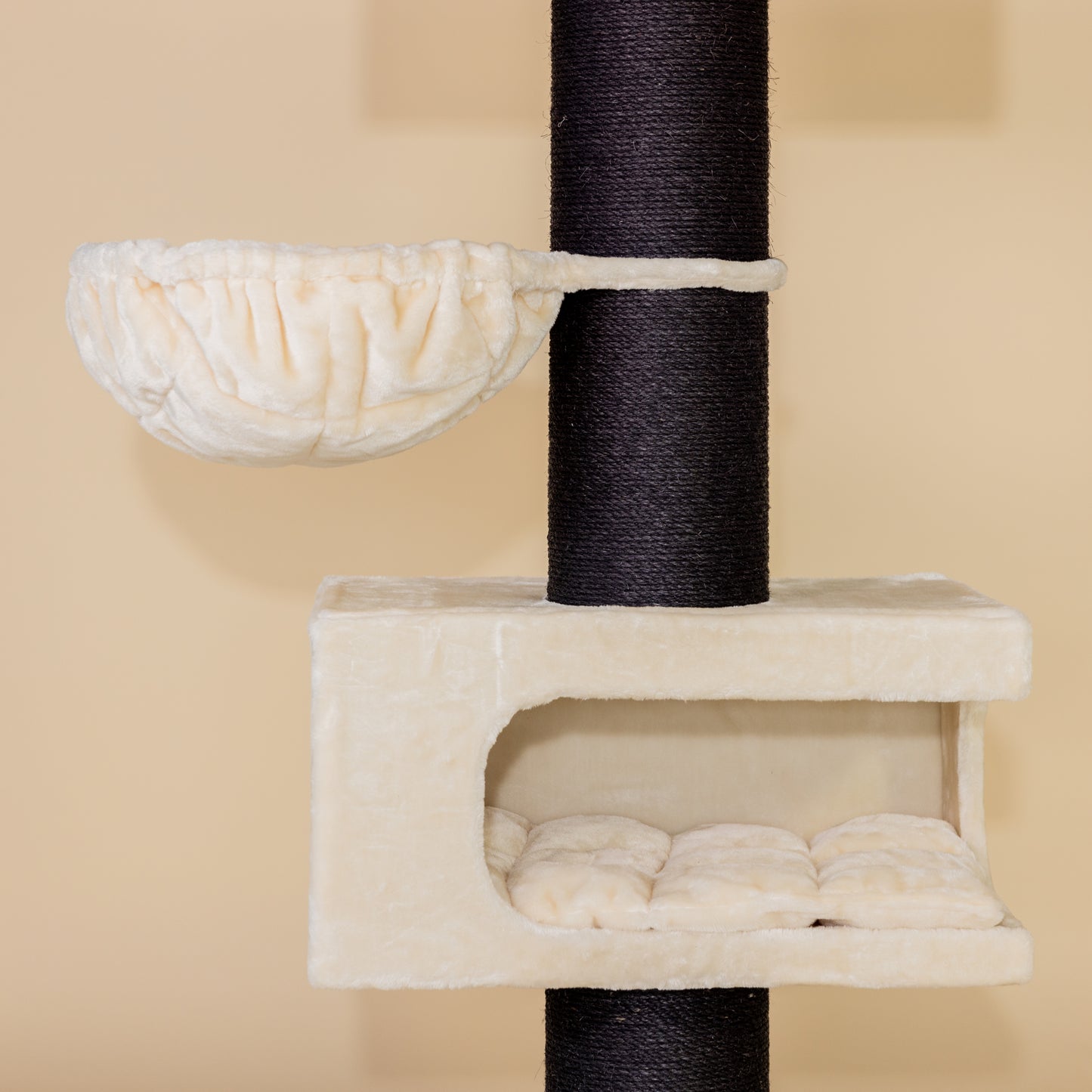 Cat Scratcher Royalty Retreat Blackline (Beige)