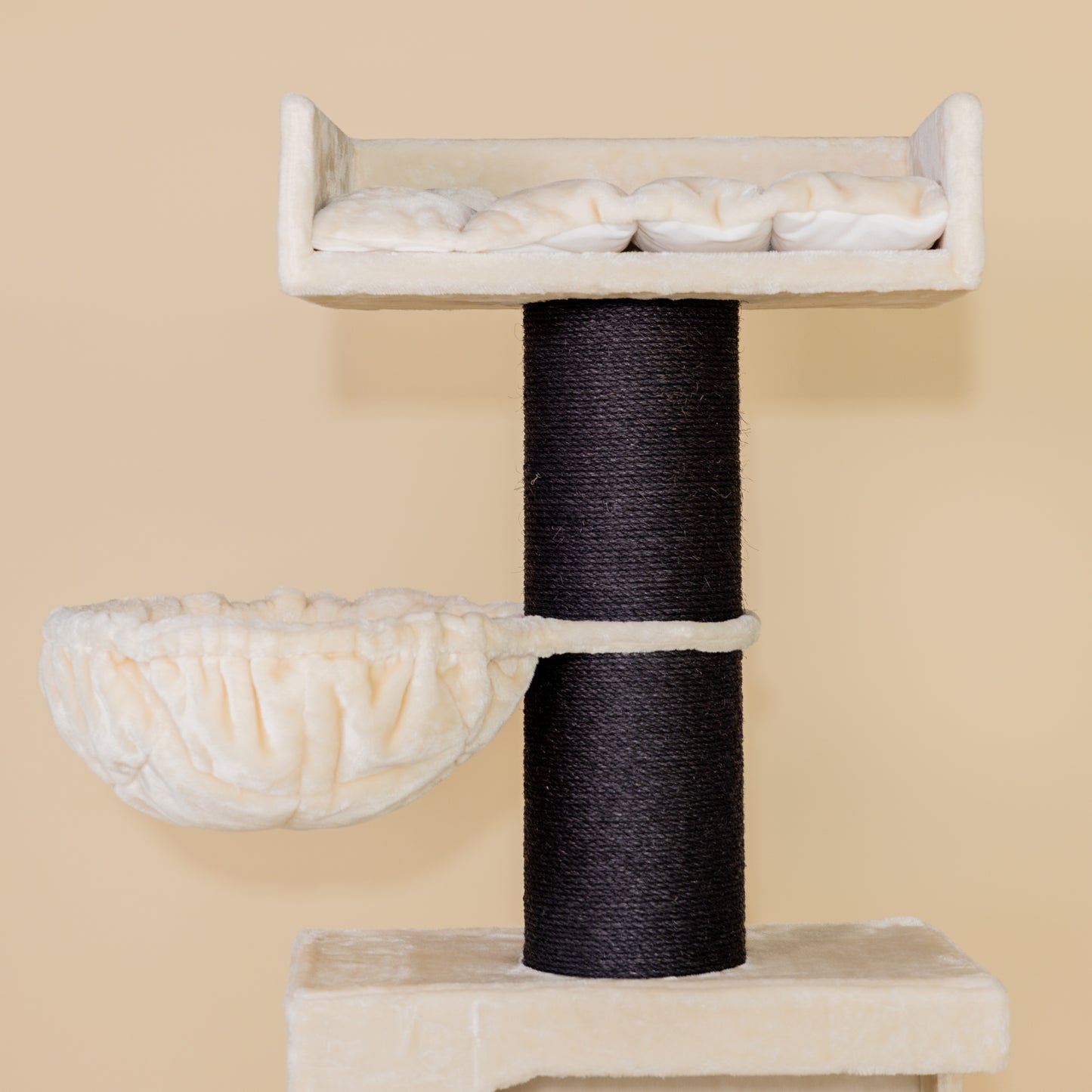 Cat Scratcher Royalty Retreat Blackline (Beige)